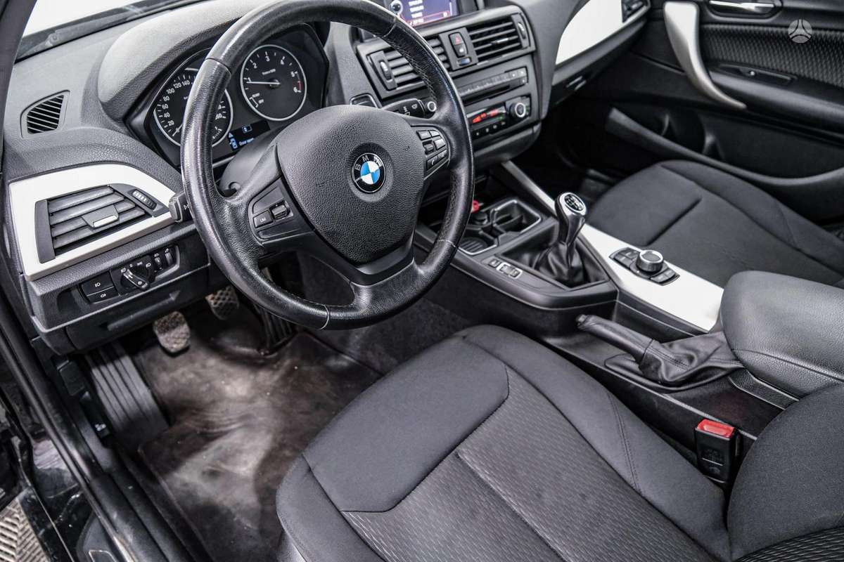 BMW 116, 1.6 l., Хэтчбек