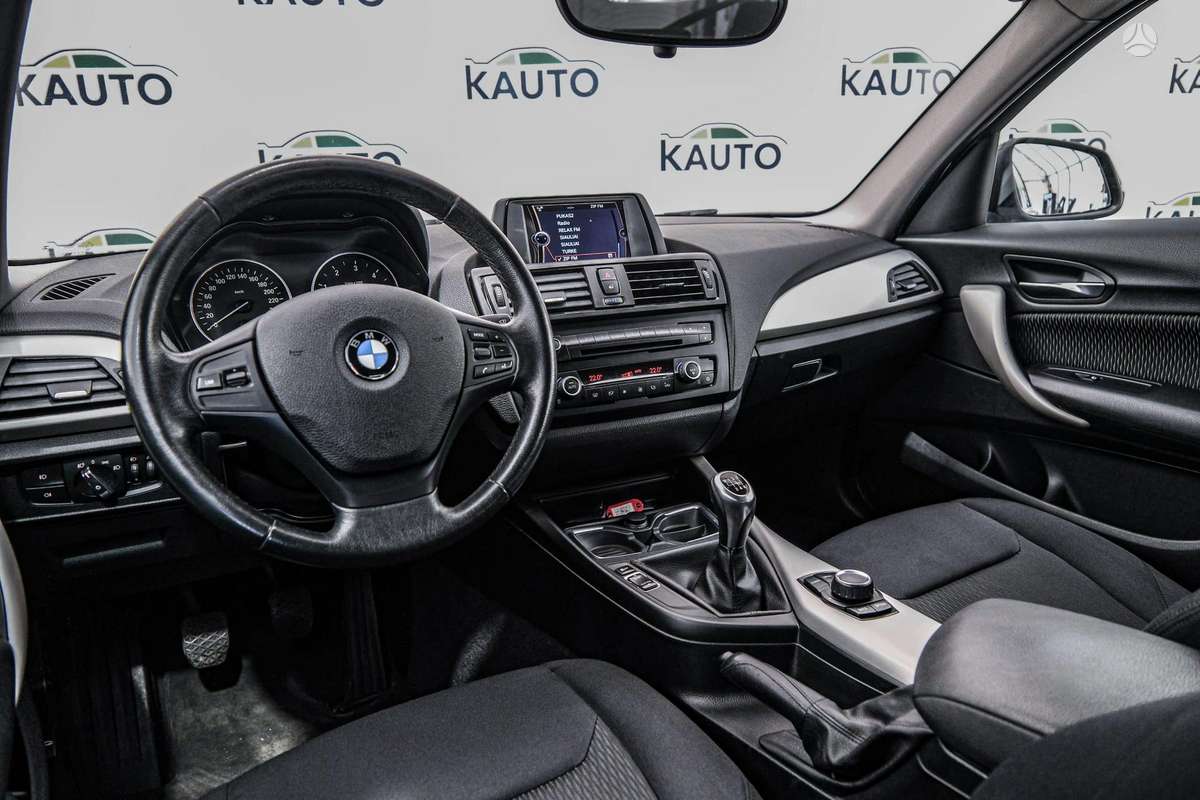 BMW 116, 1.6 l., Хэтчбек