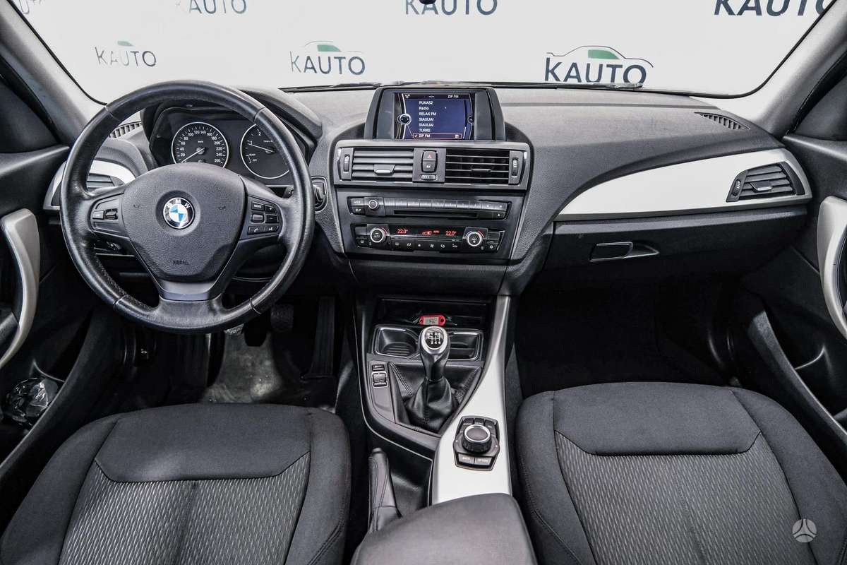 BMW 116, 1.6 l., Хэтчбек