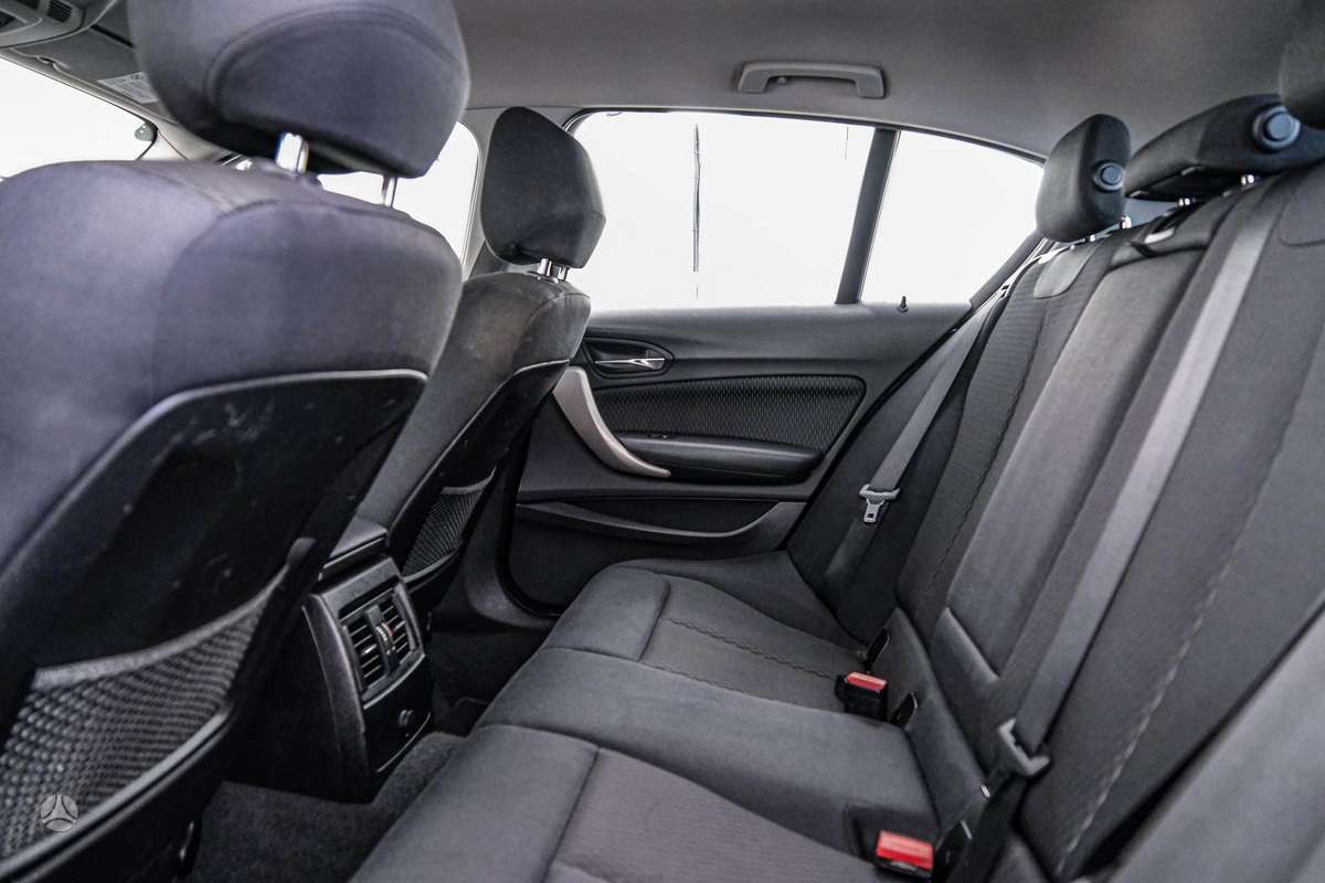 BMW 116, 1.6 l., Хэтчбек
