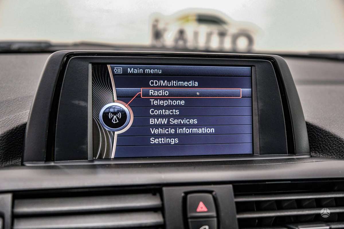 BMW 116, 1.6 l., Хэтчбек