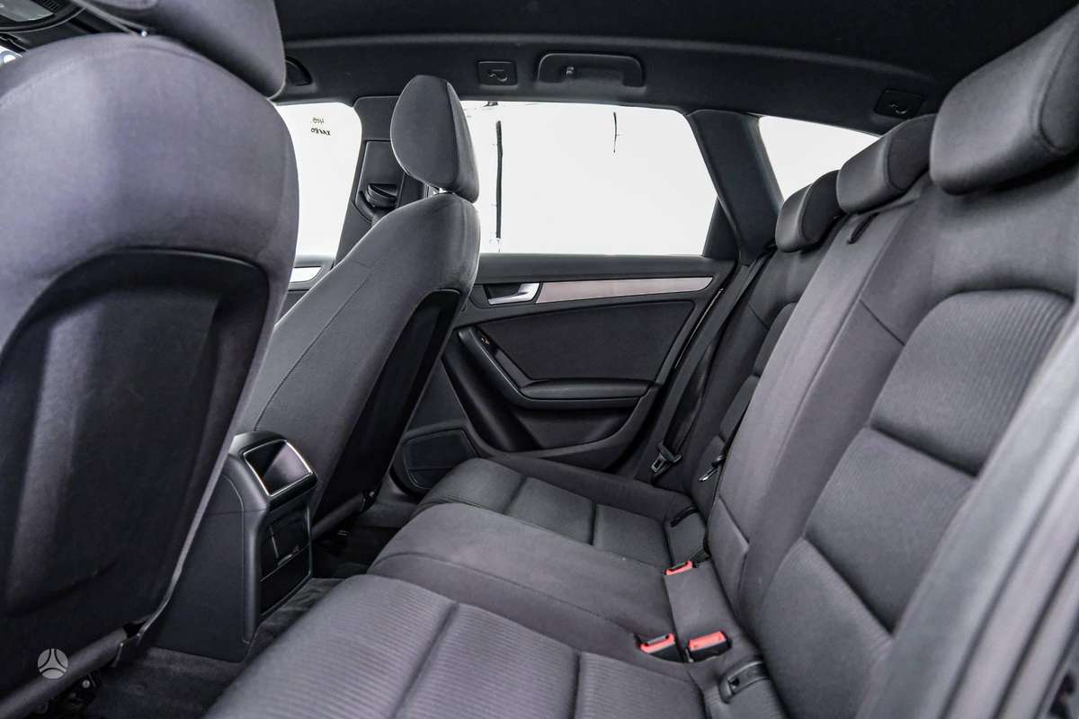 Audi A4, 2.0 l., Универсал