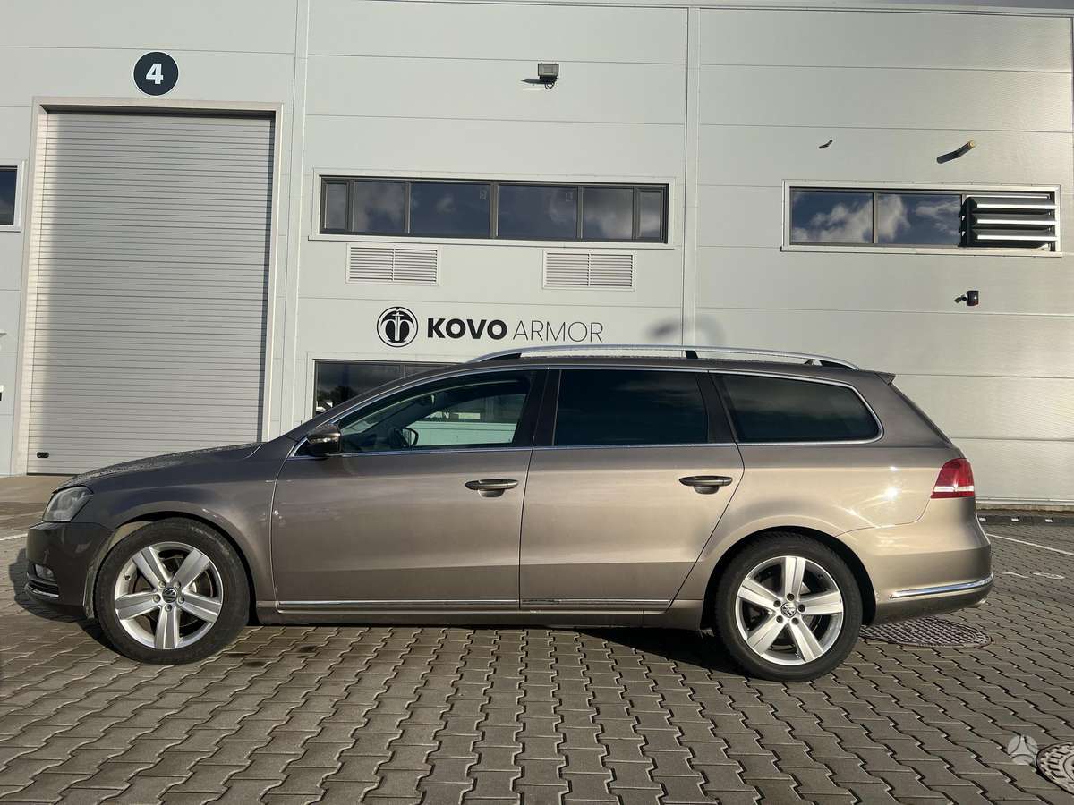 Volkswagen Passat - 3