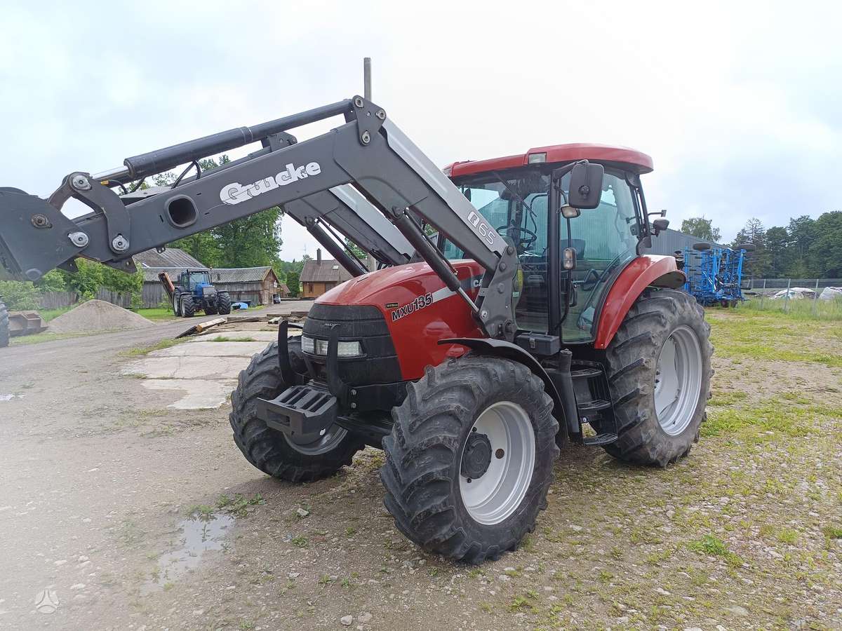 Case MXU135, tractors