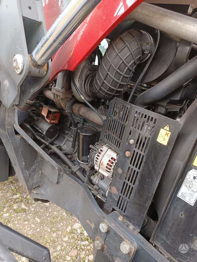 Case MXU135, tractors