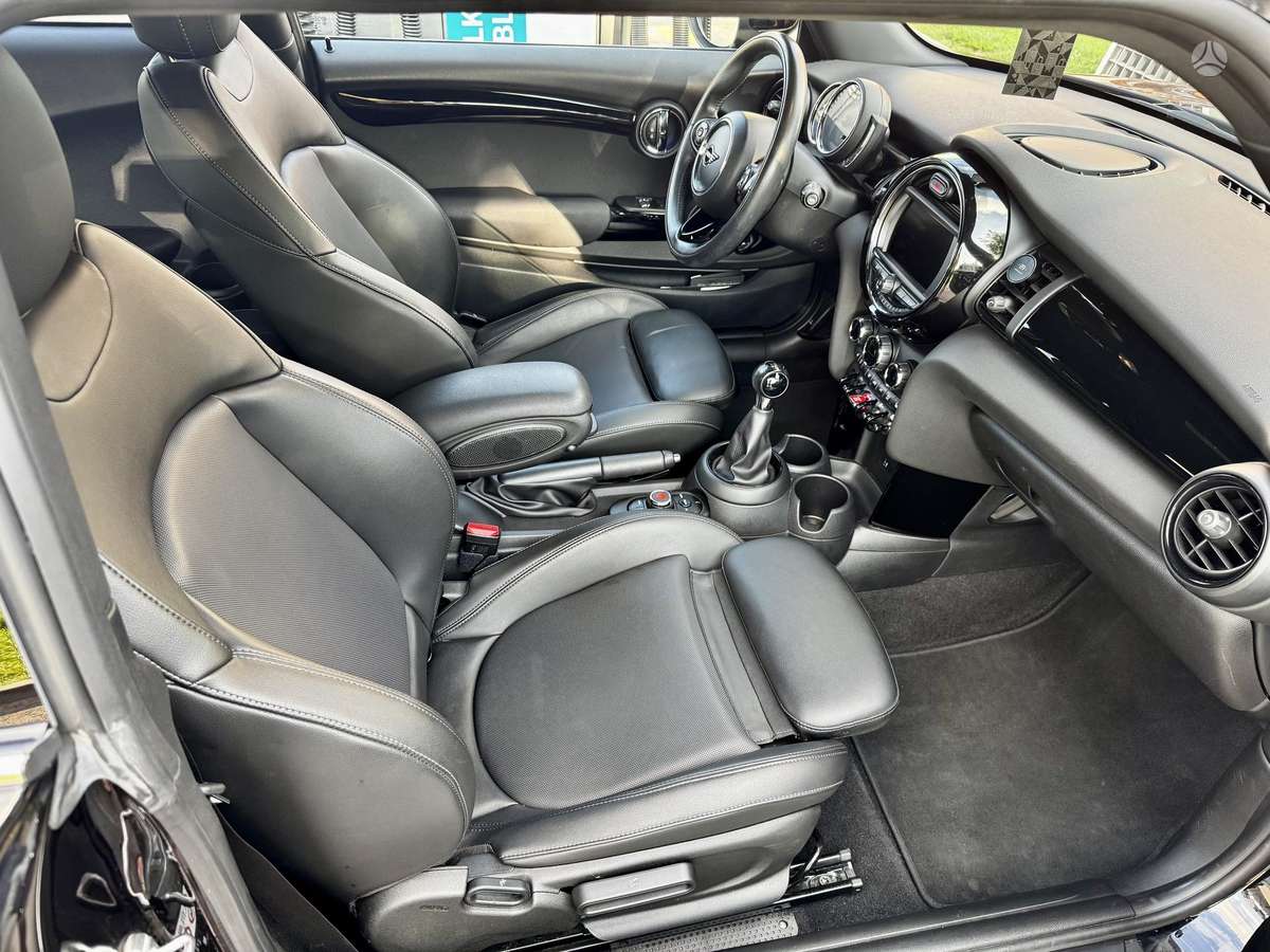 Mini One, 1.5 l., hatchback