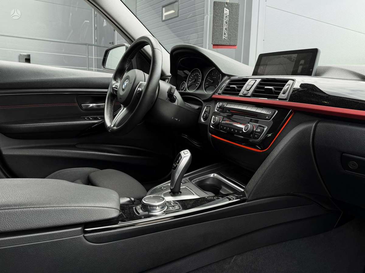 BMW 320, 2.0 l., universalas