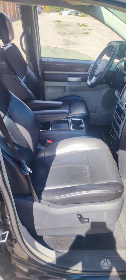 Chrysler Grand Voyager Dalimis dalys tikrai gerom kainom