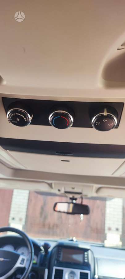 Chrysler Grand Voyager Dalimis dalys tikrai gerom kainom