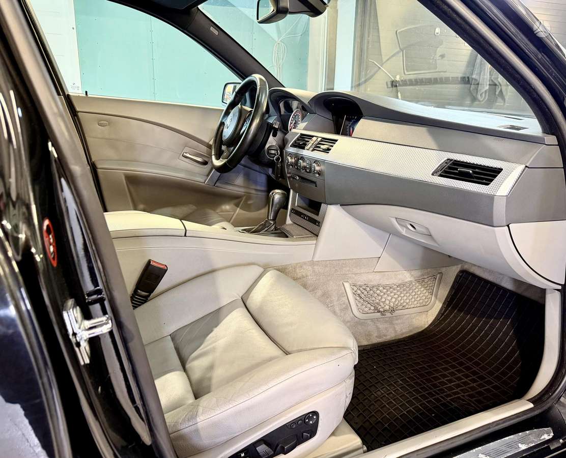 BMW 535, Универсал