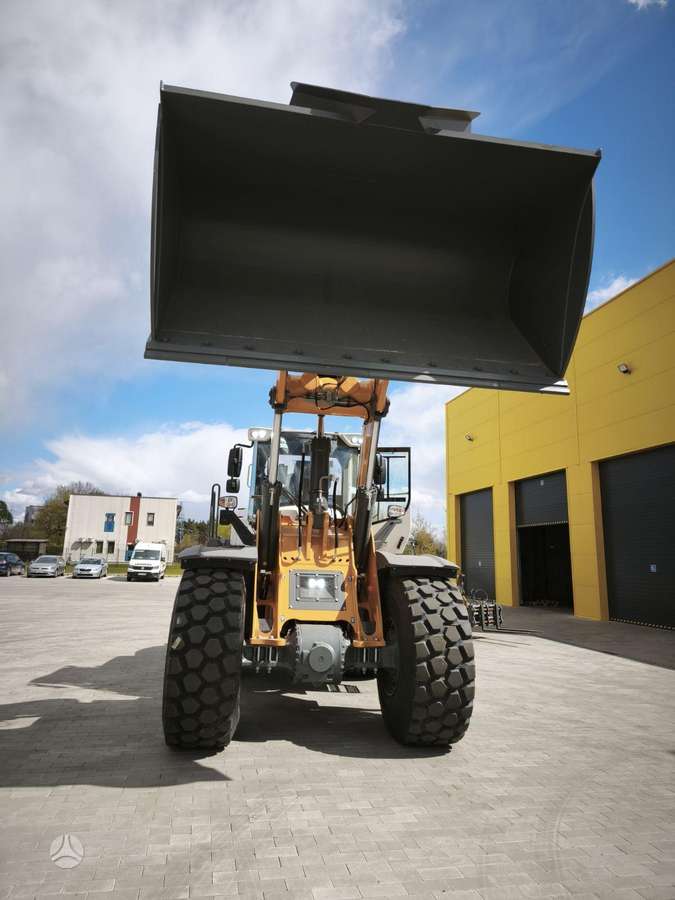 Liebherr L580 XPower, фронтальные погрузчики