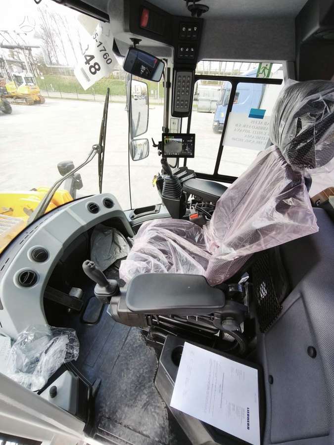 Liebherr L580 XPower, фронтальные погрузчики