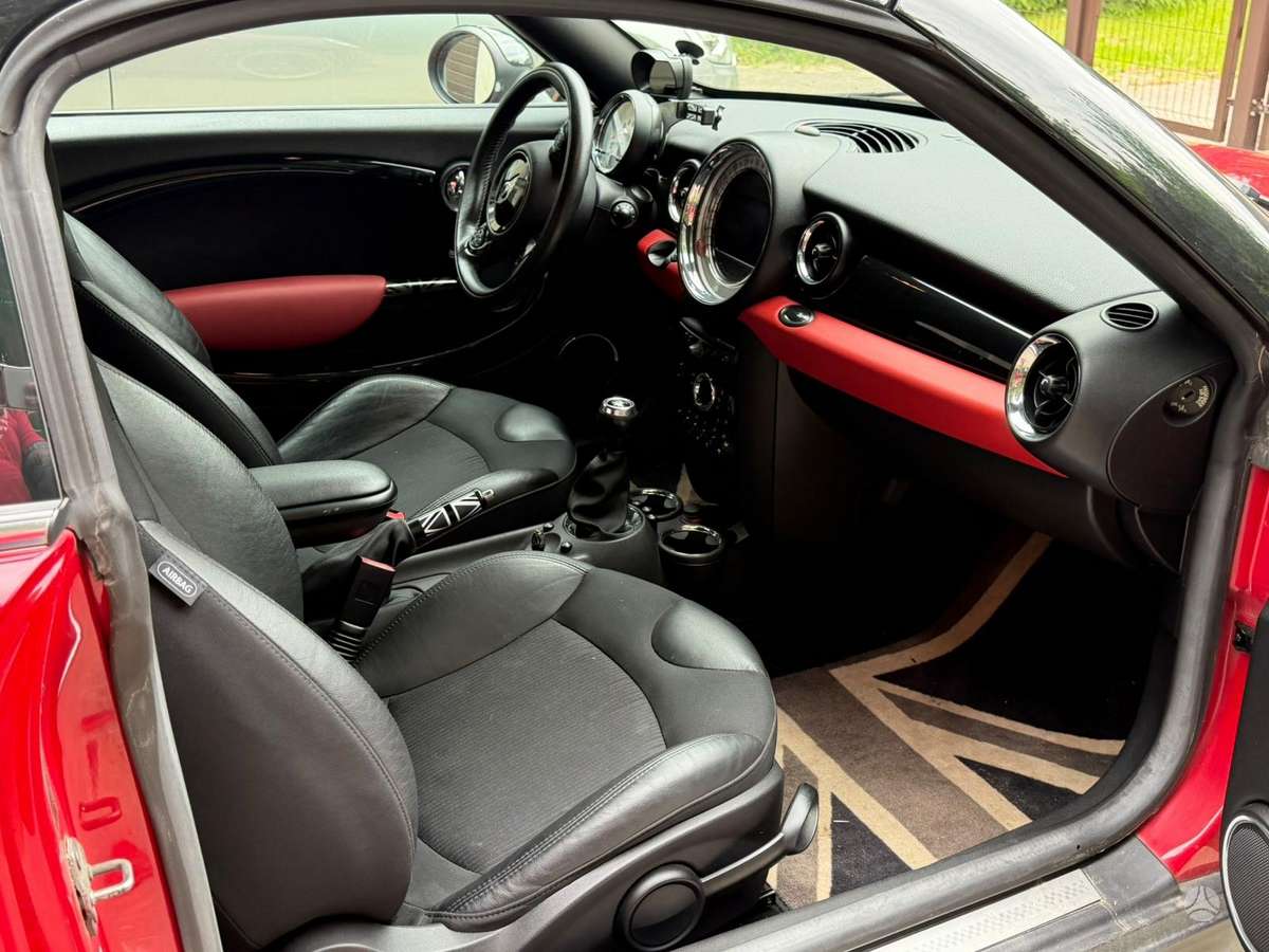 Mini Cooper SD, 2.0 l., Купе (coupe)