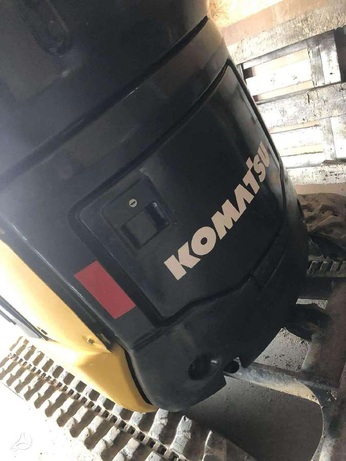 Komatsu PC16, mini ekskavatori