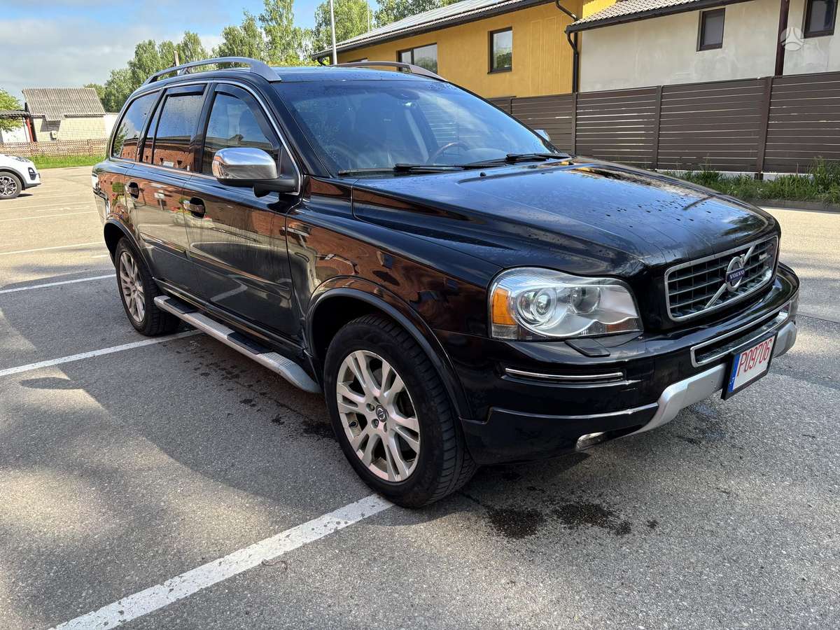 Volvo XC90 dalimis