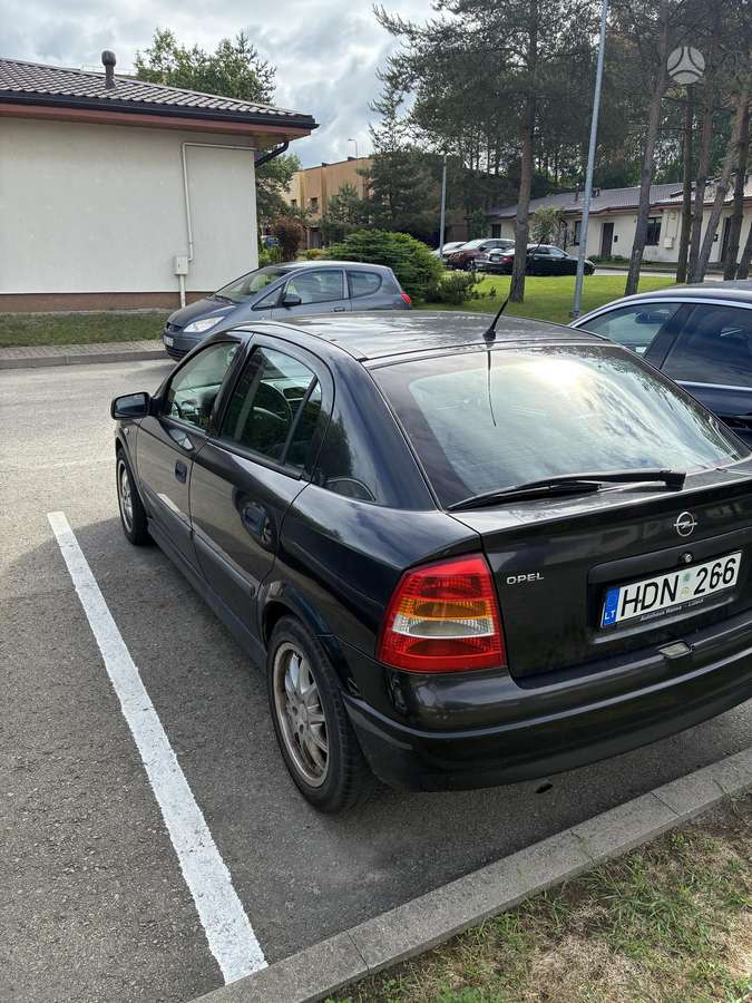 Opel Astra, 2.0 l., hatchback