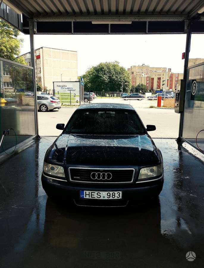 Audi A8, 2.8 l., Седан