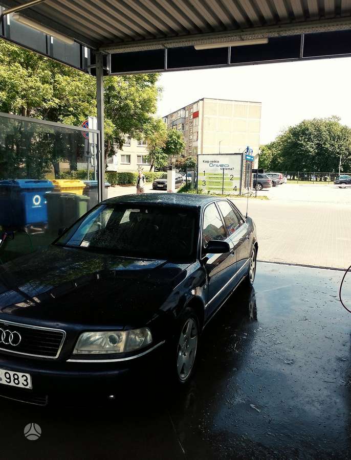 Audi A8, 2.8 l., Седан