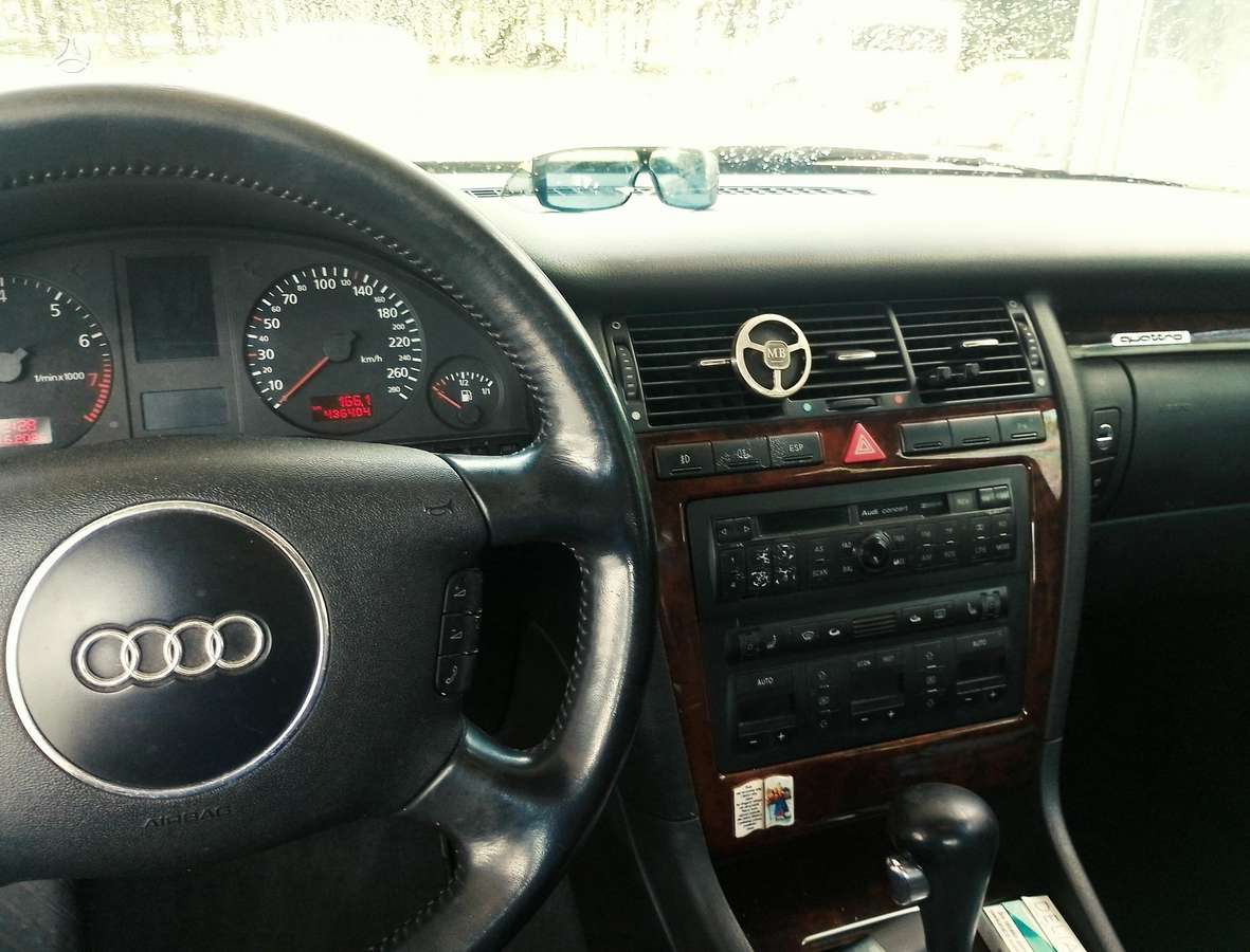 Audi A8, 2.8 l., Седан