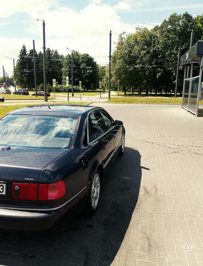 Audi A8, 2.8 l., Седан