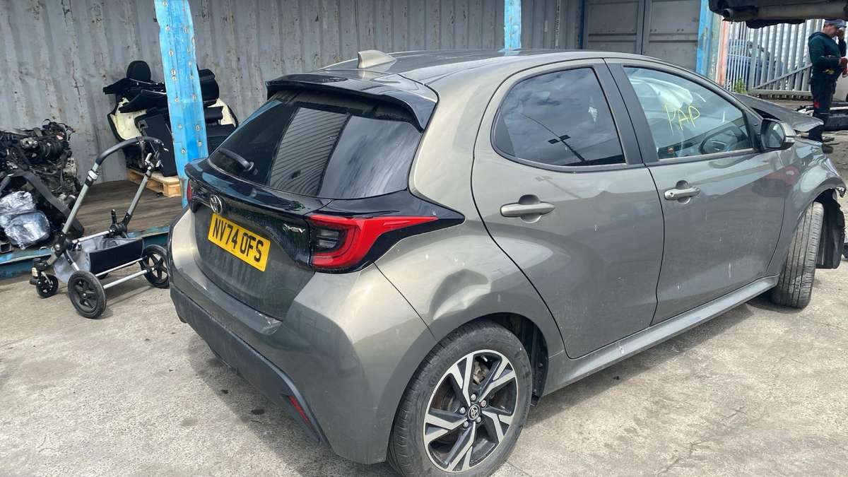 Toyota Yaris dalimis