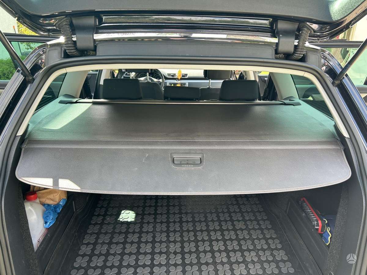 Volkswagen Passat - 5