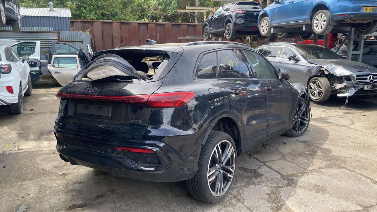 Audi Q5 for parts