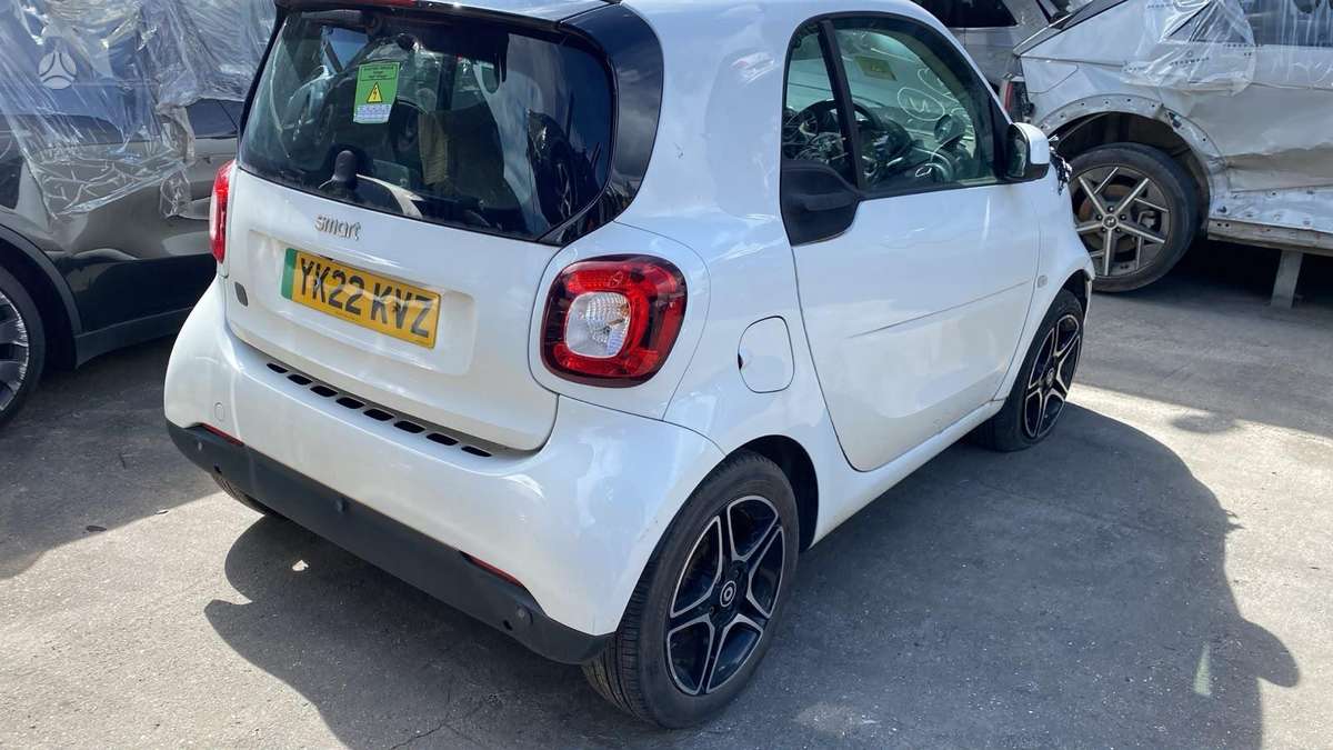Smart Forfour dalimis