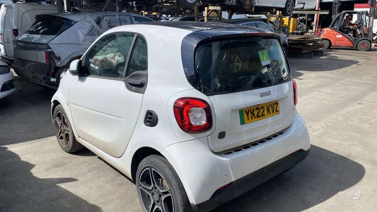 Smart Forfour dalimis