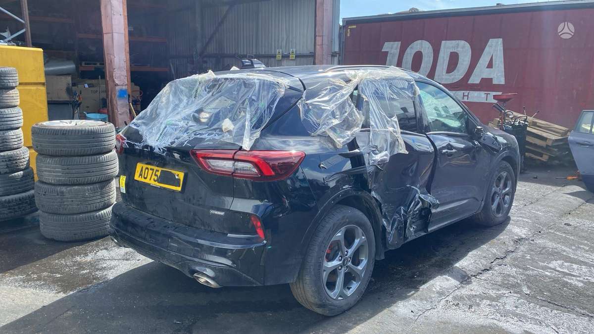 Ford Kuga for parts