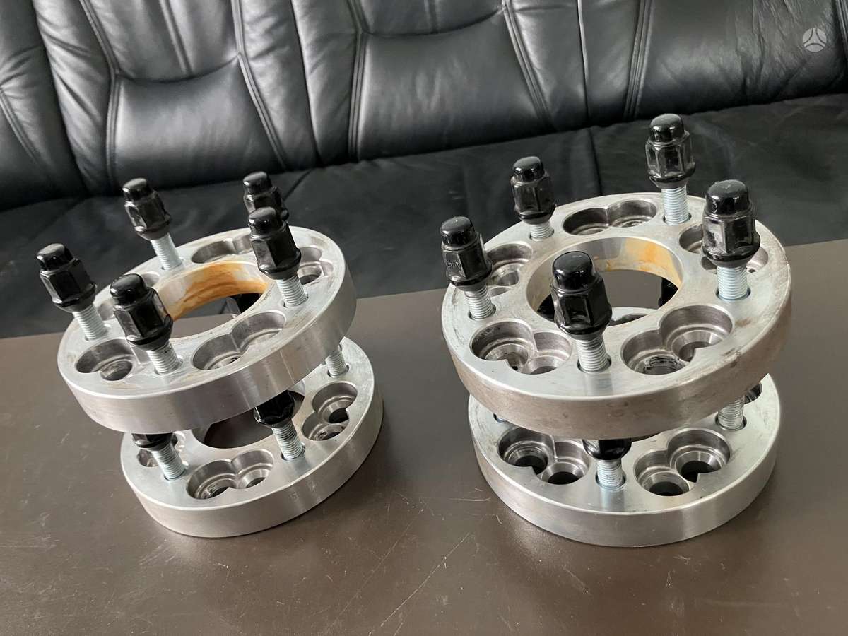 BMW ratų adapteriai