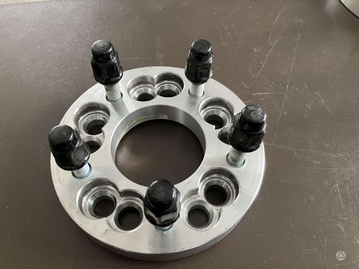 BMW ratų adapteriai