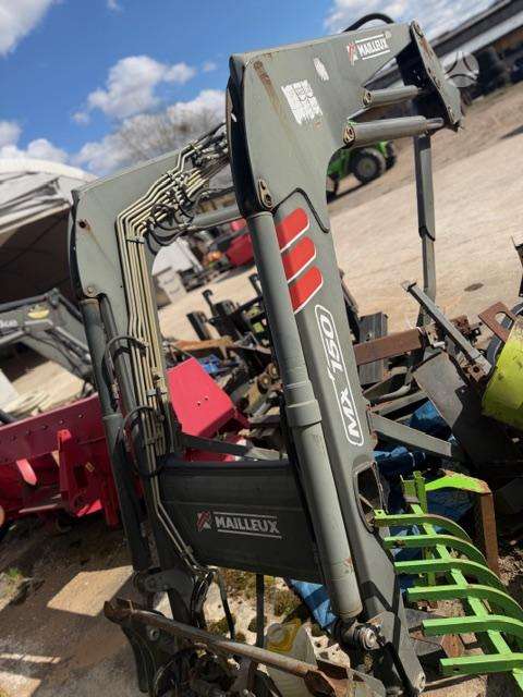 -Kita- Quicke, Trima, Valtra, MX, Cla
