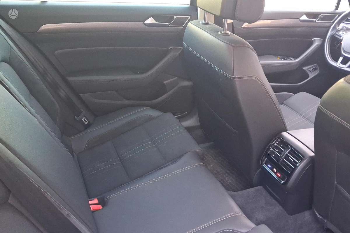 Volkswagen Passat Alltrack - 8