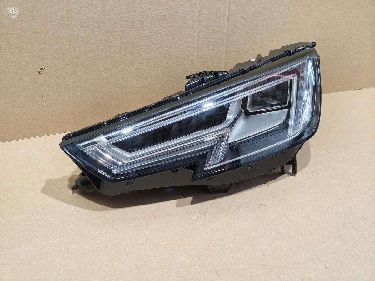 Audi A4, 8W0941033