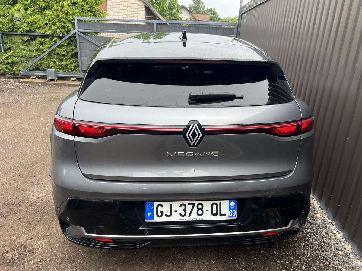 Renault Megane E-Tech, Хэтчбек