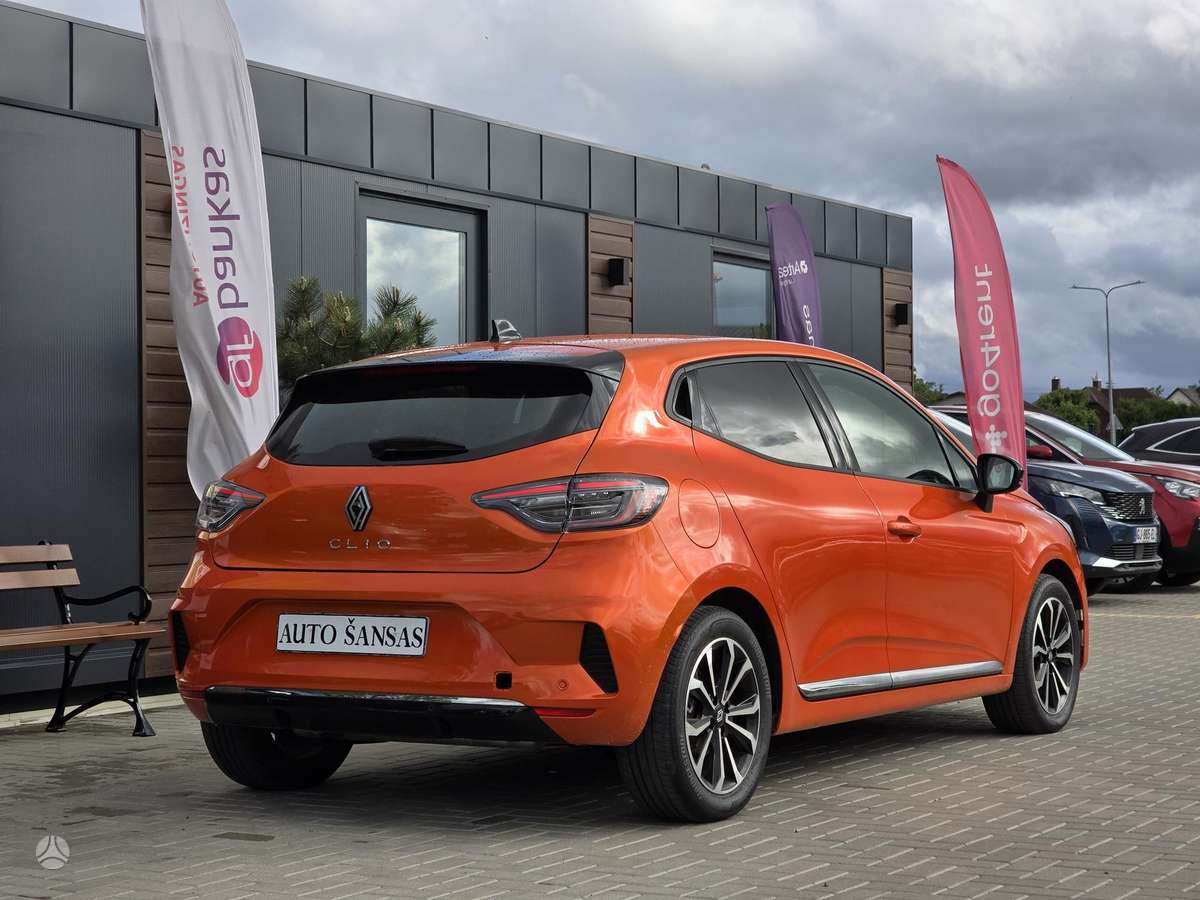 Renault Clio - 8