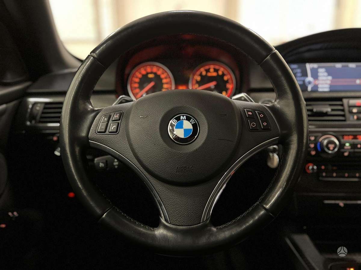 BMW 335, 3.0 l., convertible