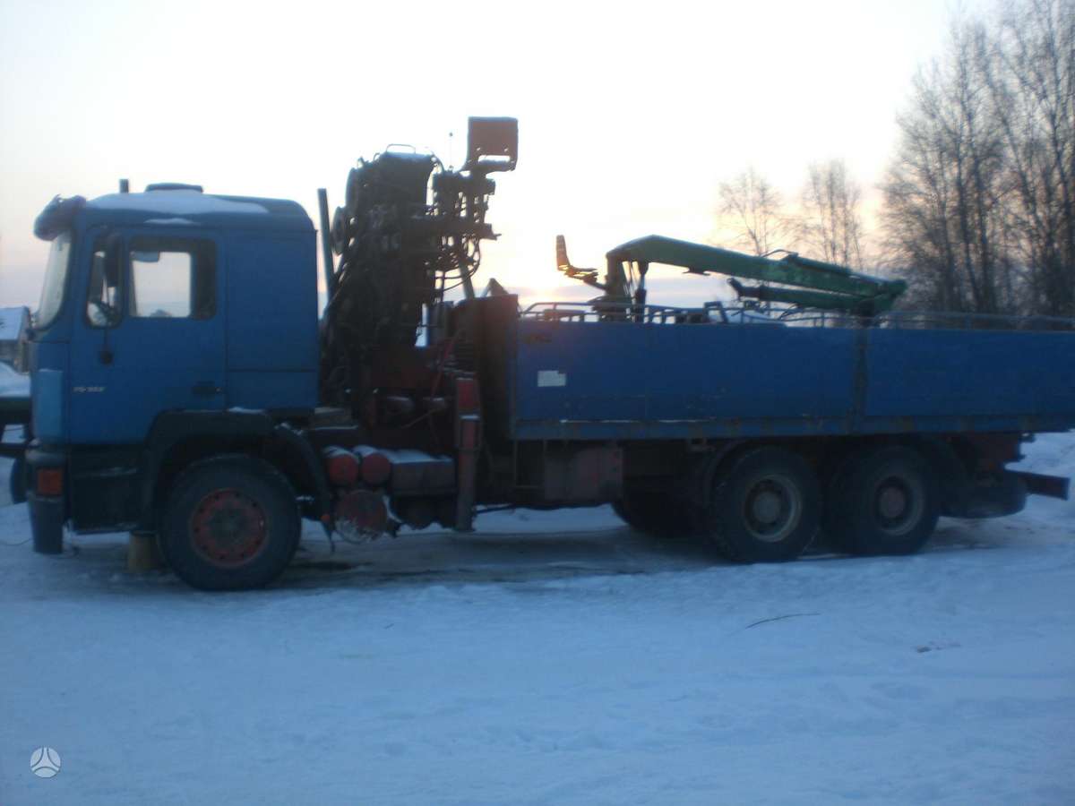 MAN 25,322, su kranu