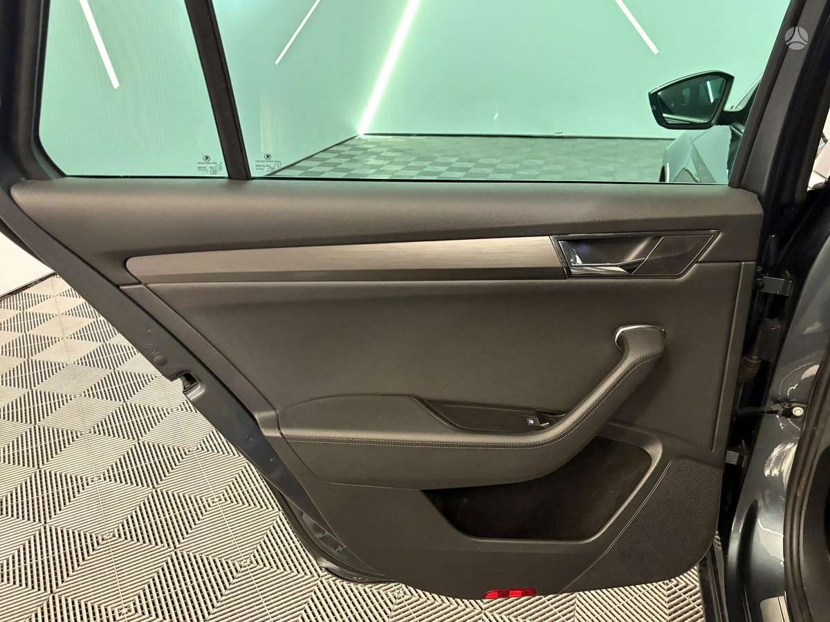 Skoda Superb, 2.0 l., wagon