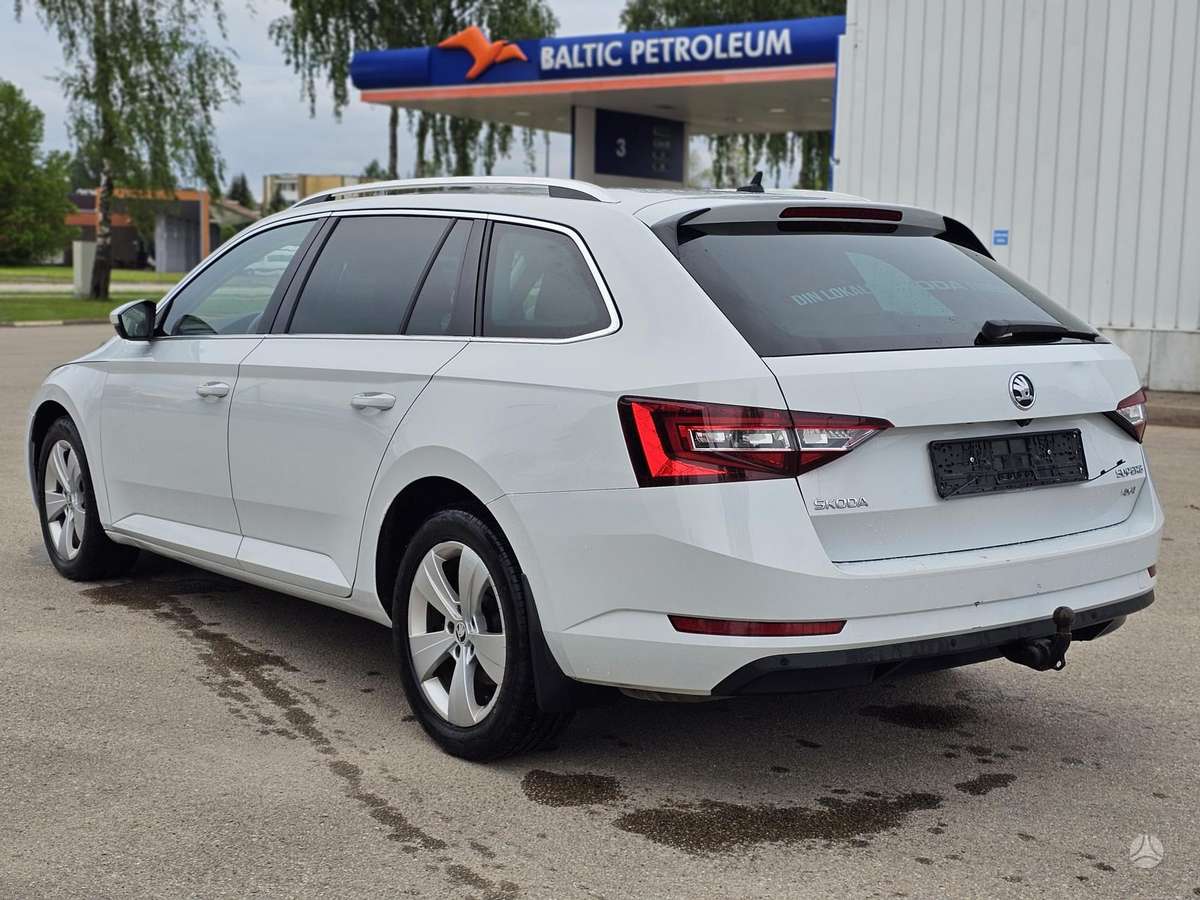 Skoda Superb, 2.0 l., wagon