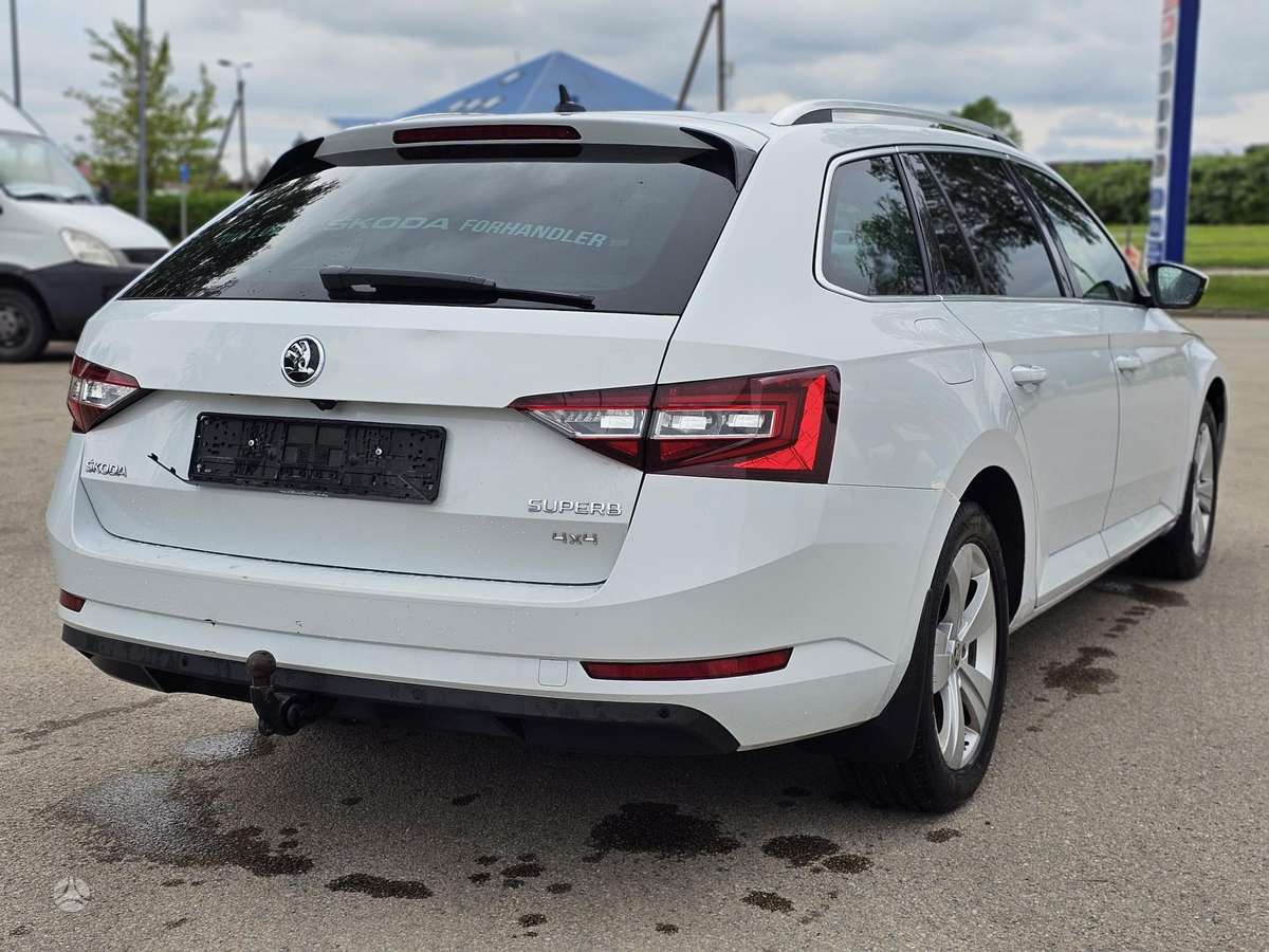 Skoda Superb, 2.0 l., wagon