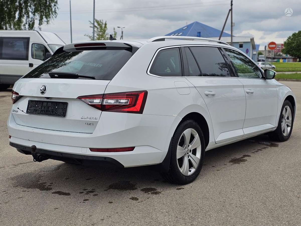 Skoda Superb, 2.0 l., wagon