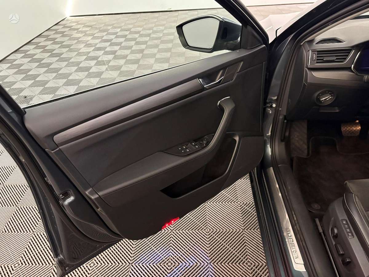 Skoda Superb, 2.0 l., wagon
