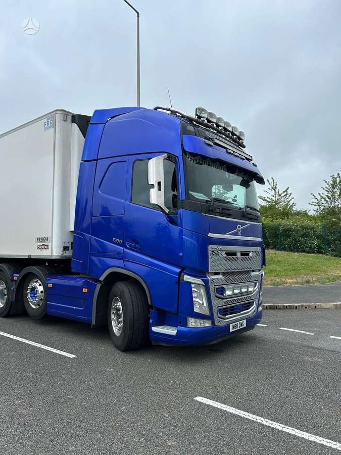 Volvo FH500, double sleeper