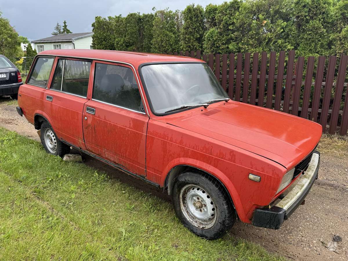 Lada 2104, 1.3 l., wagon