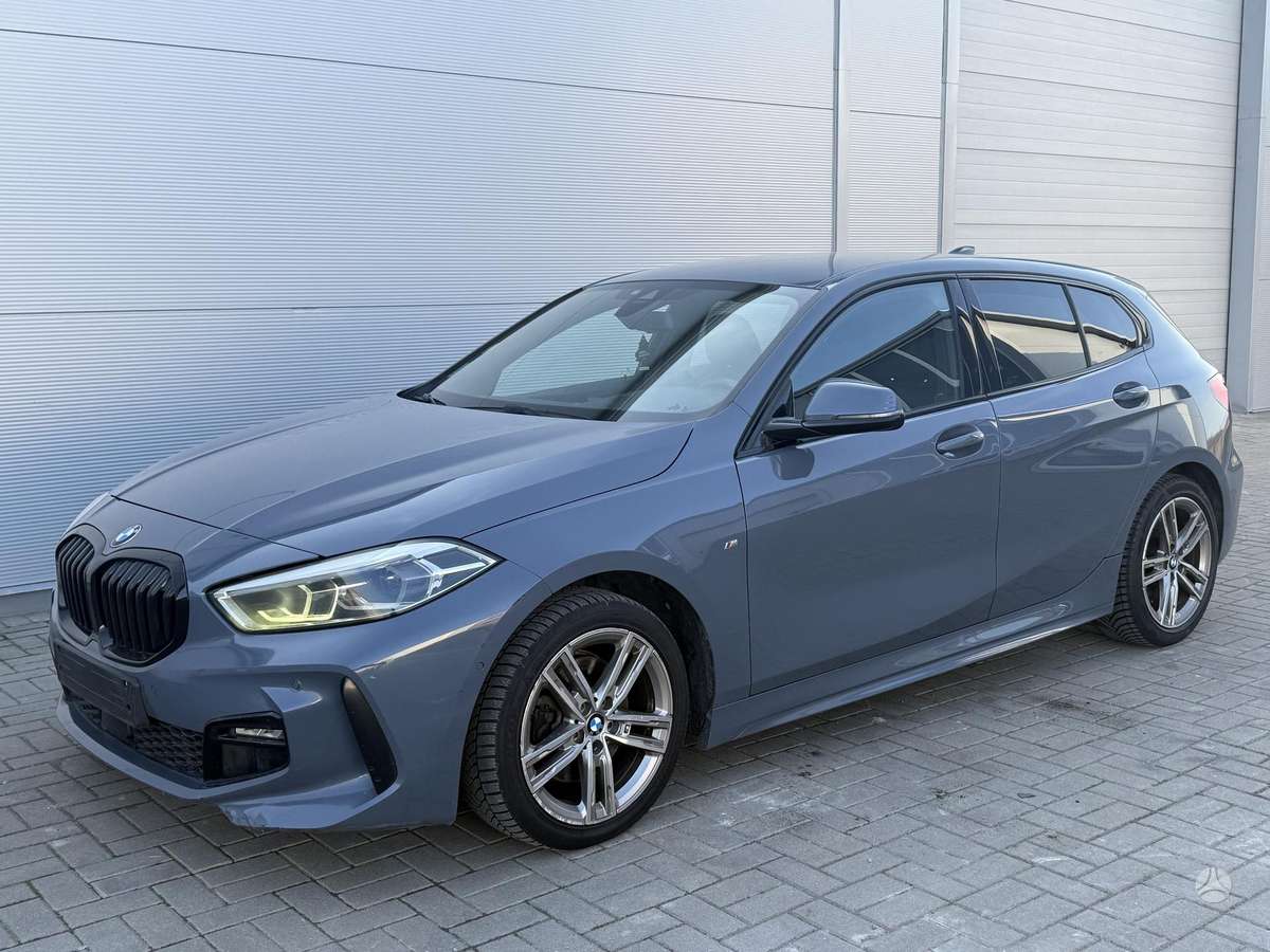 BMW 120, 2.0 l., hatchback