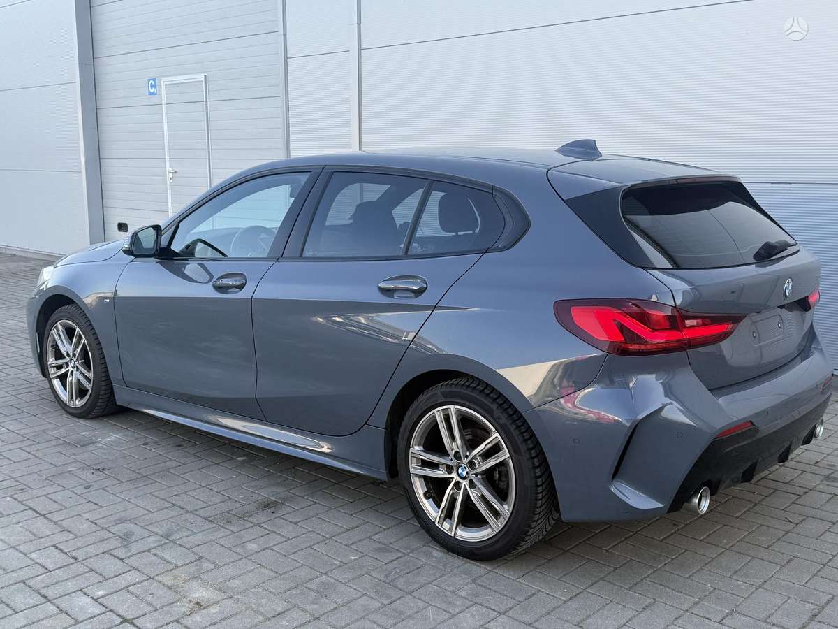 BMW 120, 2.0 l., hatchback