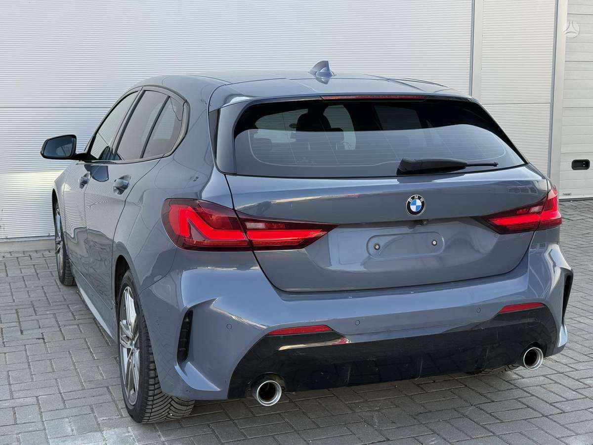 BMW 120, 2.0 l., hatchback