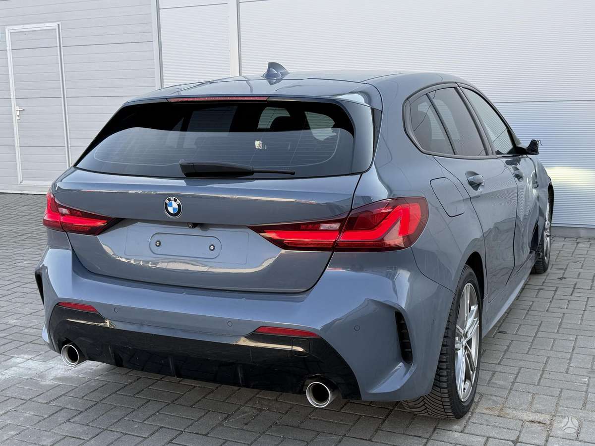 BMW 120, 2.0 l., hatchback
